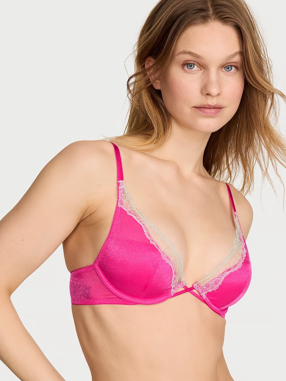 Bra with size tag